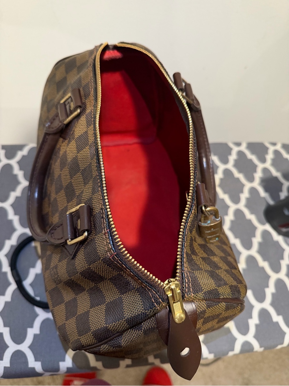 Authentic Louis Vuitton Brown Damier Ebene Speedy 30 Fair Condition - Picture 6 of 17